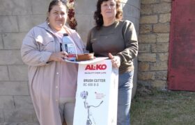 У НУО ЦРД допомогли придбати бензинову мотокосу для громади Херсонщини