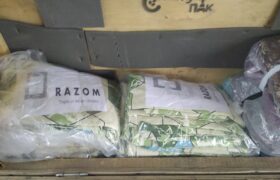 Постраждала від підтоплення громада Херсонщини отримала постільні набори